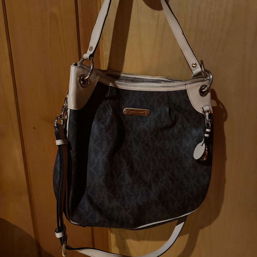 Michael Kors Shoulder Tote